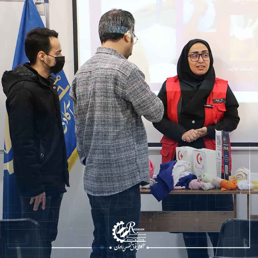 دوره امداد و نجات 